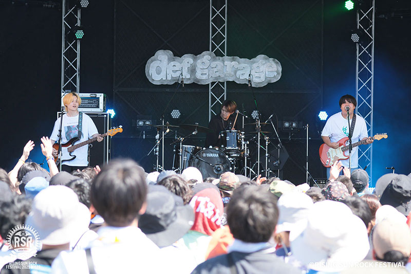 ＜RISING★STAR＞でかくてまるい。